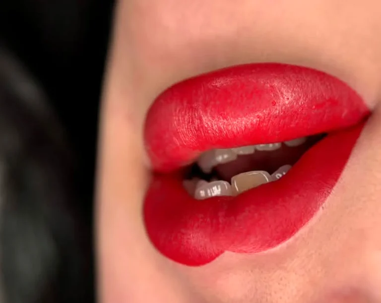 lip blush tattoo 2025