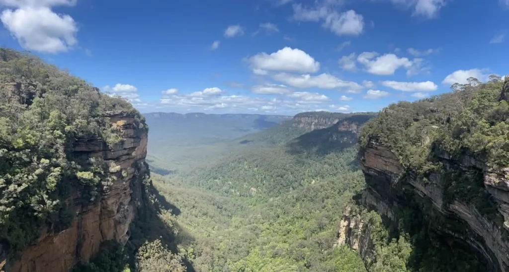 three sisters lookout